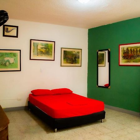 מדיין Casa Almarita - Hostal, Bar Y Restaurante מראה חיצוני תמונה